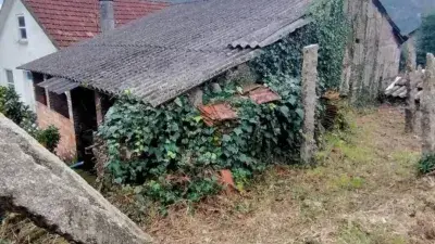 Chalet en venta para restaurar en Ponteareas cerca de la N-120