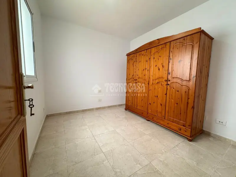 Piso en Venta en el Carrizal 3 habitaciones 2 patios
