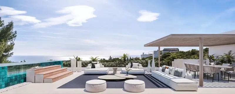 Chalet en Venta en Marbella 5 Dormitorios Piscina Privada Vistas al Mar