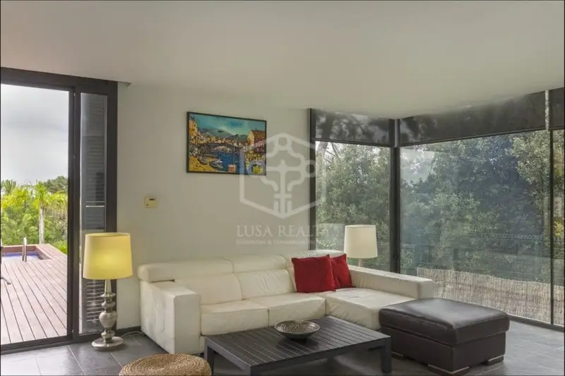 Chalet de Lujo en Venta San Vicente Montalt 500m2