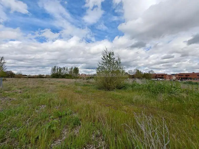 Parcela Urbana en Venta de Baños 12817m2