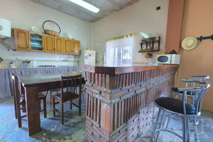Villa en Venta 4 Dormitorios Los Romanes