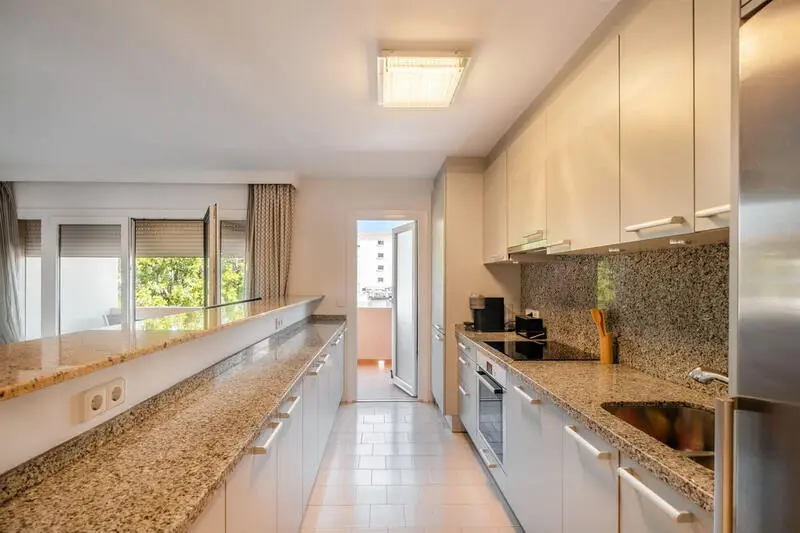 Apartamento Reformado en Nueva Andalucía 2 Dormitorios Cerca Puerto Banús
