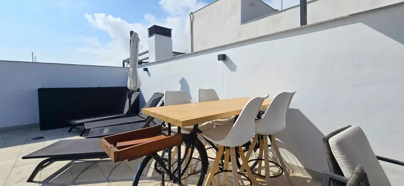 Piso de 2 Dormitorios en venta Torremolinos, España