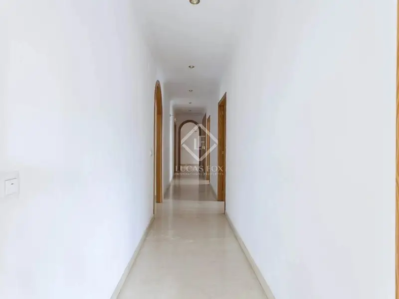 Casa en Paterna 5 Dormitorios 3 Banos Piscina Jardin
