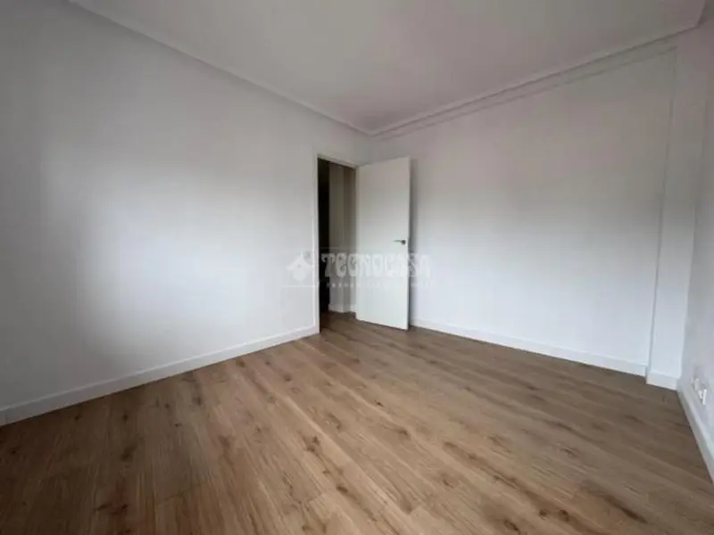 Piso en Noreña 67m² 2 dormitorios Aire Acondicionado