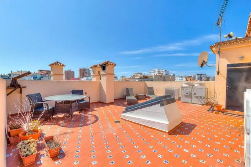 Ático Lujo 6 Dormitorios Fuengirola Terraza 150m2 Vistas Panorámicas