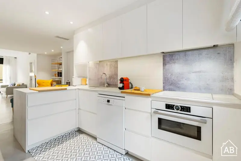 Apartamento Poblenou 2 Dormitorios Cerca Playa