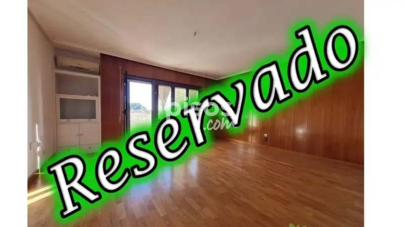 Piso Reformado en Calle de Tejerias 3 habitaciones