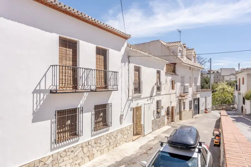 Casas de Pueblo con Encanto en Pinos del Valle Granada