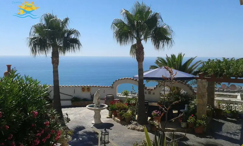Chalet en Venta en Alcossebre 5 Dormitorios Piscina Jacuzzi