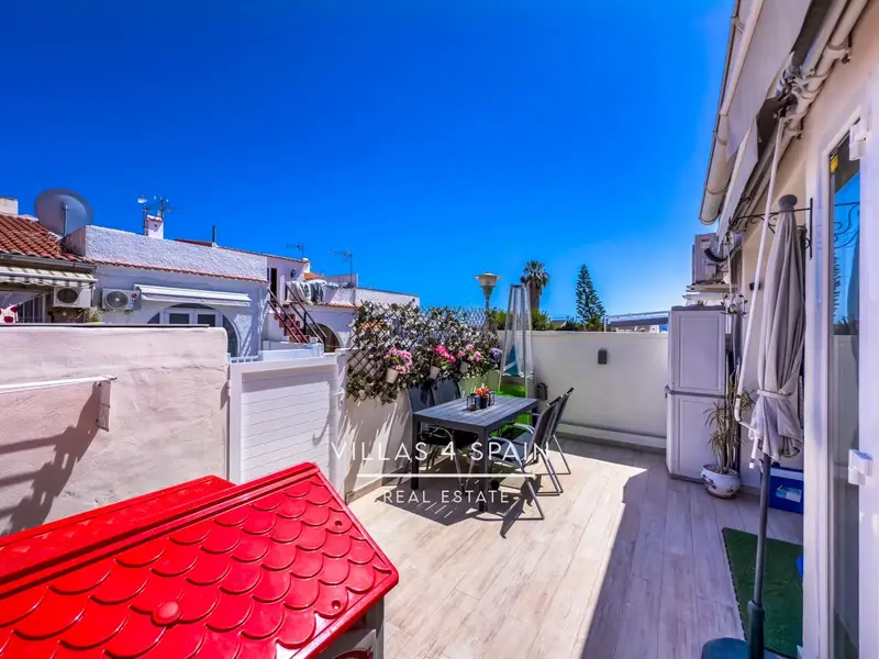 Casa adosada reformada en San Luis Torrevieja