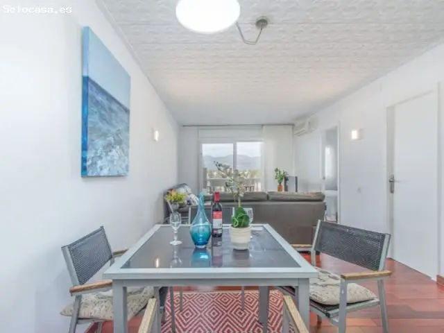Apartamento en Empuriabrava con Vistas al Canal