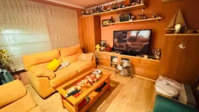 Chalet Independiente en Escalona con Piscina y 700m2 de Parcela