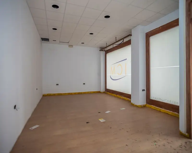 Local Comercial 193m2 2 Banos Carolina Jaen