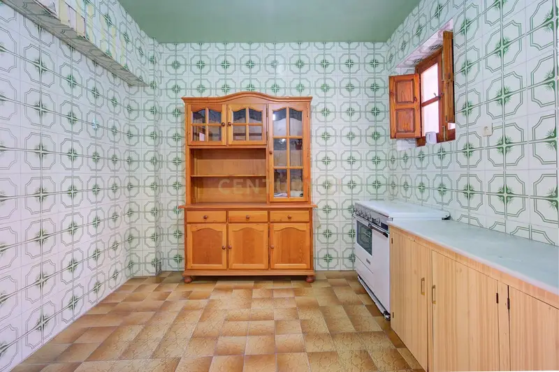 Casa en Venta Velez de Benaudalla Granada para Reformar