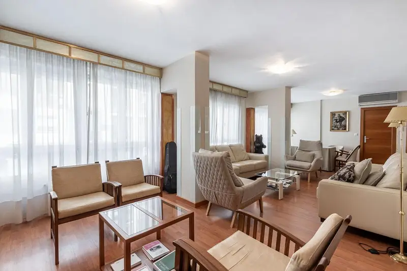 Venta Piso Gran Capitan 17 Dormitorios 11 Baños Gran Capacidad