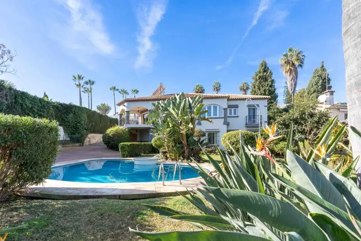Villa de Lujo 5 Dormitorios Campo Mijas