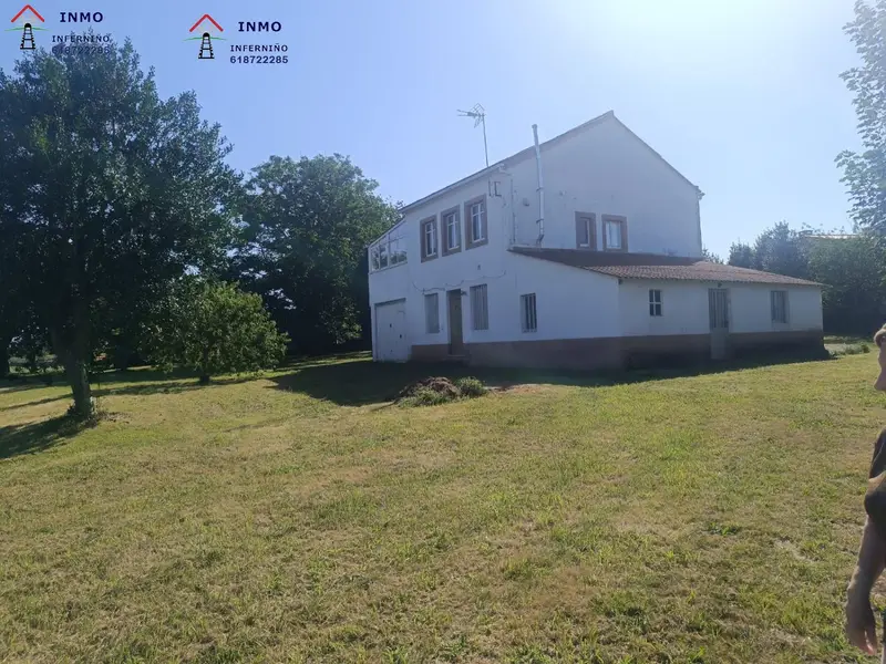 Casa con Garaje en A Malata Ferrol 2000m2