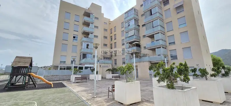 Piso en Venta Gandia: Luminoso y Tranquilo con Vistas