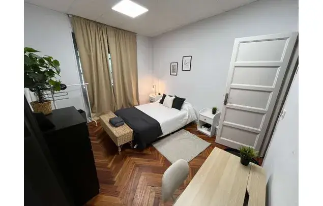 Habitacion en alquiler Madrid 163m2