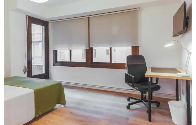 Habitaci
ón 170m
² Castell
ón de la Plana