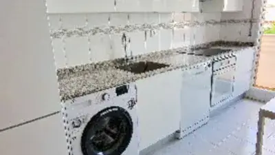 Apartamento en Alquiler Portillejo Valdegastea Garaje Trastero Piscina