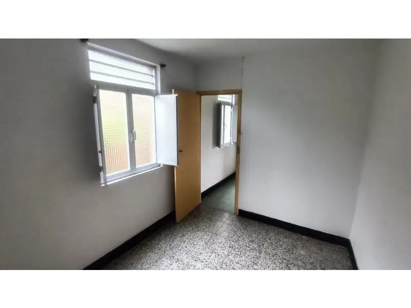 Casa en Ferrol con Vistas a la Ria y Finca de 700m2