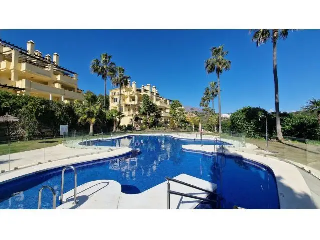 Apartamento en Venta Casares Playa 3 Dormitorios 2 Baños Piscina