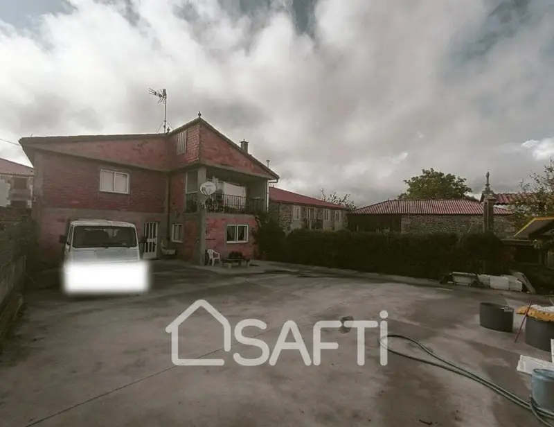 Chalet en venta en Lalín, Pontevedra