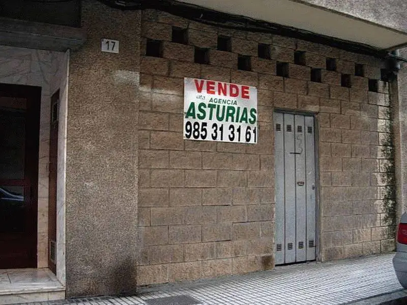 Venta Local Comercial con Trastero en La Calzada Gijon