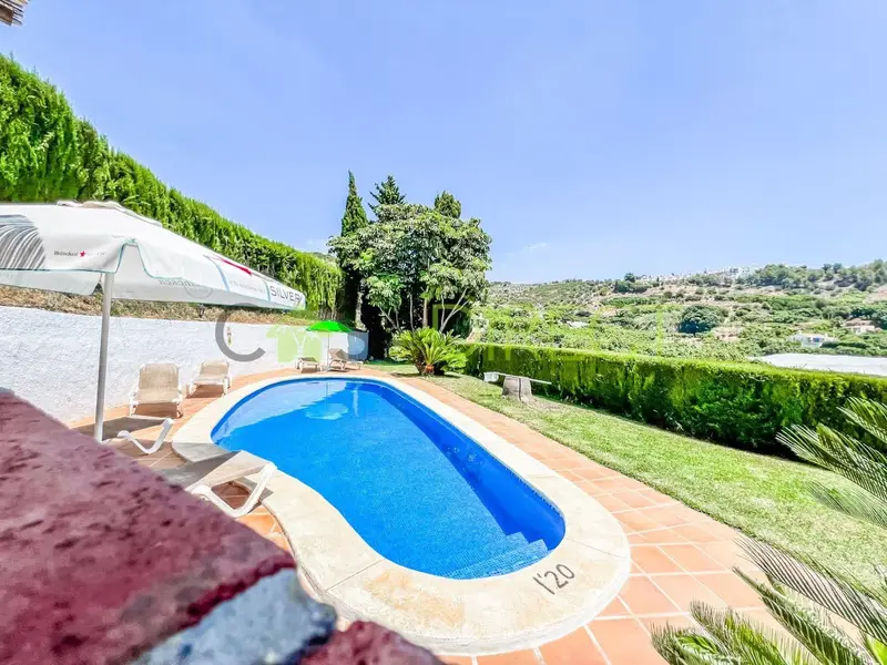 Chalet en alquiler en Frigiliana, Málaga