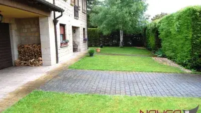 Chalet Independiente 200m2 con Jardin 700m2