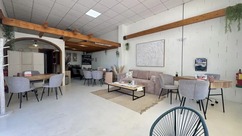 Oficina en Venta Miraflores Espa	1a - Listo para Usar