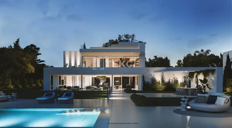 Villa de Lujo con Piscina Infinita en Estepona