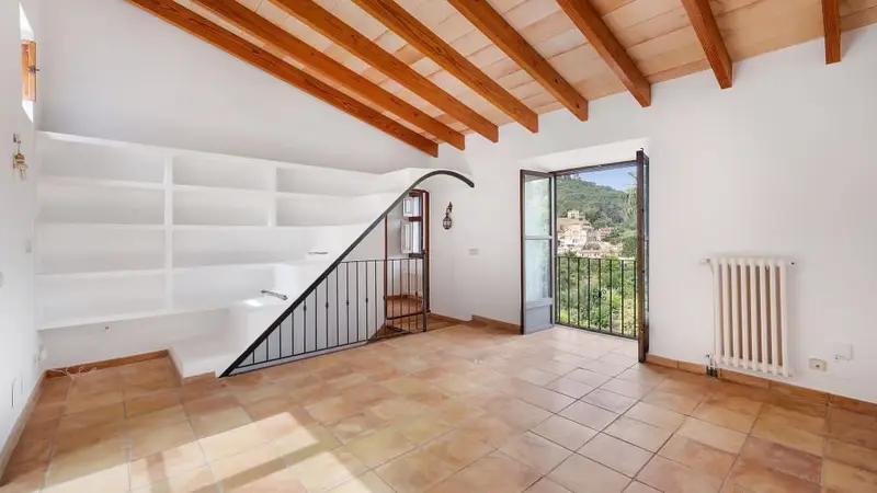 Chalet en venta en Esporles Mallorca con vistas a la montaña
