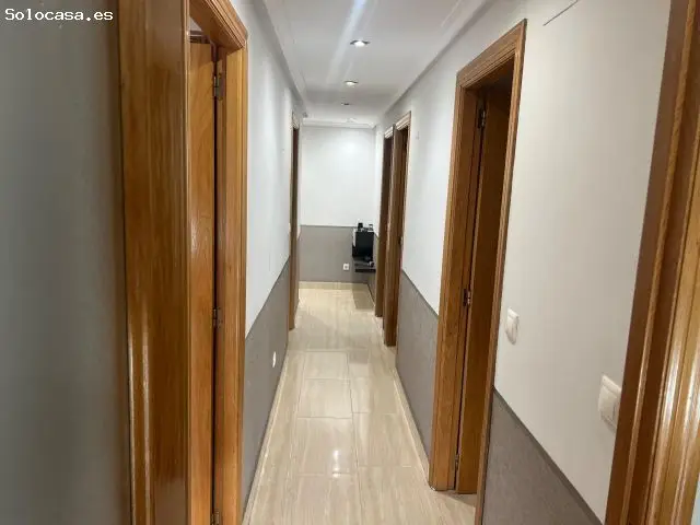¡Exclusivo De Easyhome! Piso De 3 Dormitorios De 92 M² En Santa Pola (Alicante)