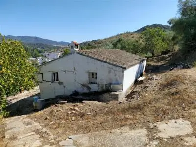 Casa de Campo en Cortes de la Frontera para Reformar