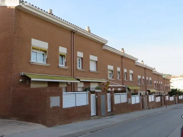 Chalet en Venta Montgat 219m2 3 Viviendas Parking