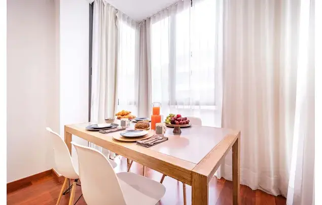 Apartamento 5 Dormitorios 65m2 Barcelona Alquiler Larga Temporada