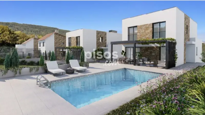Chalets en Venta Gondomar  4 Dormitorios Parcelas Grandes