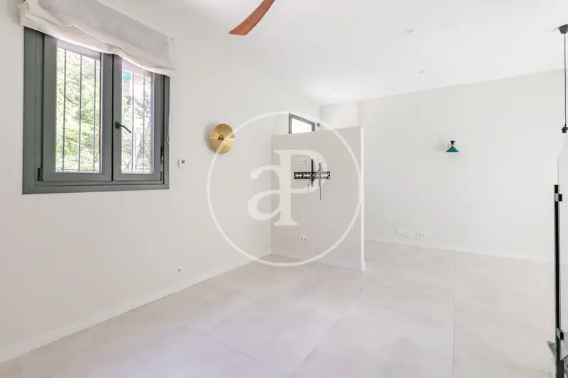 Casa en Alquiler en Castilla: 4 Plantas, 165m2, Reformada