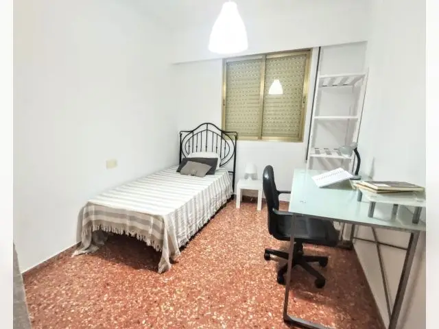 Habitacion Amueblada Burjassot Cerca Campus Universitario