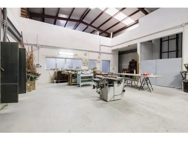Nave Industrial 700m2 Cijuela Tres Plantas Gran Capacidad