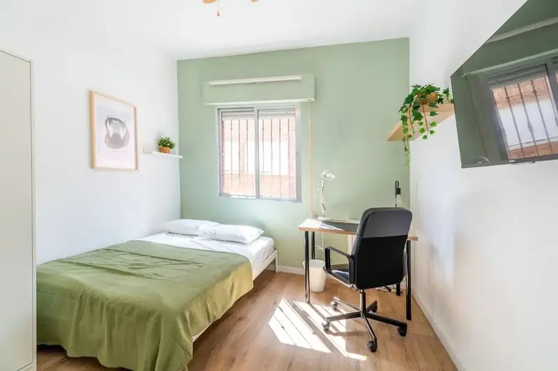 Calle Cubas, Getafe, Community of Madrid 28902