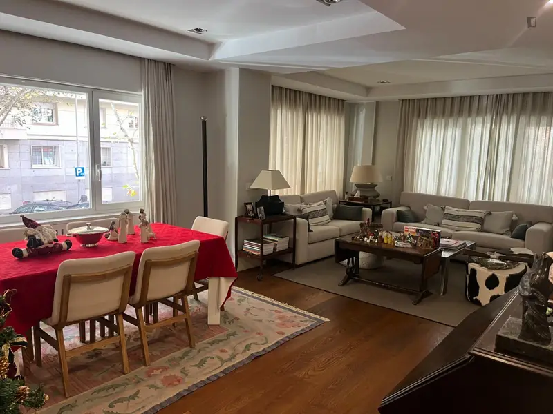 Habitaci
ón individual con ba
ño privado en Nueva Espa
ña