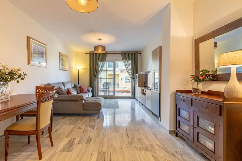 Apartamento 2 Dormitorios Cabopino Marbella Cerca Playa Golf