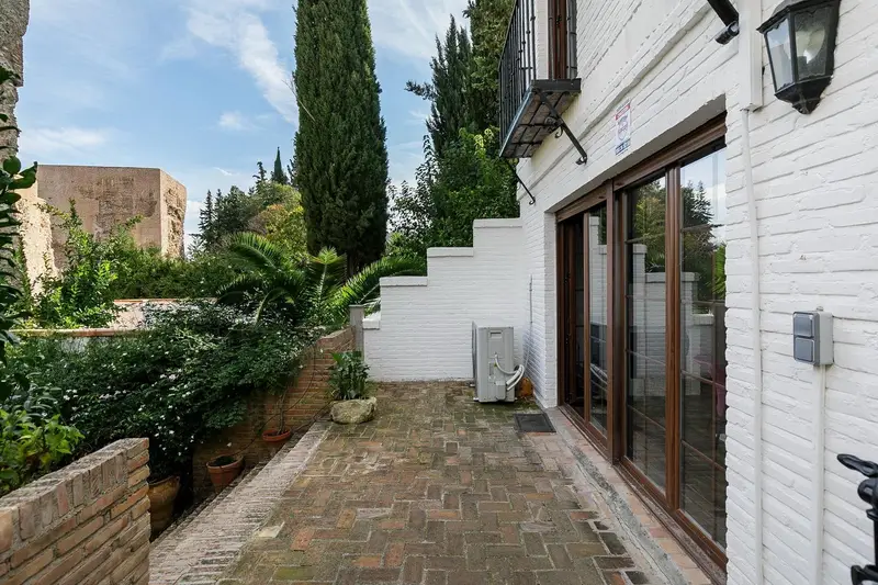 Carmen con Jardin y Cochera en el Albaicin Granada