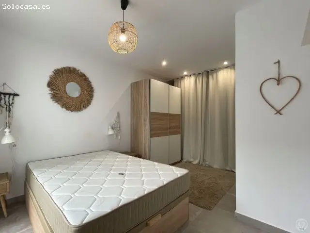 Chalet Moderno en Empuriabrava con Piscina y Jardin