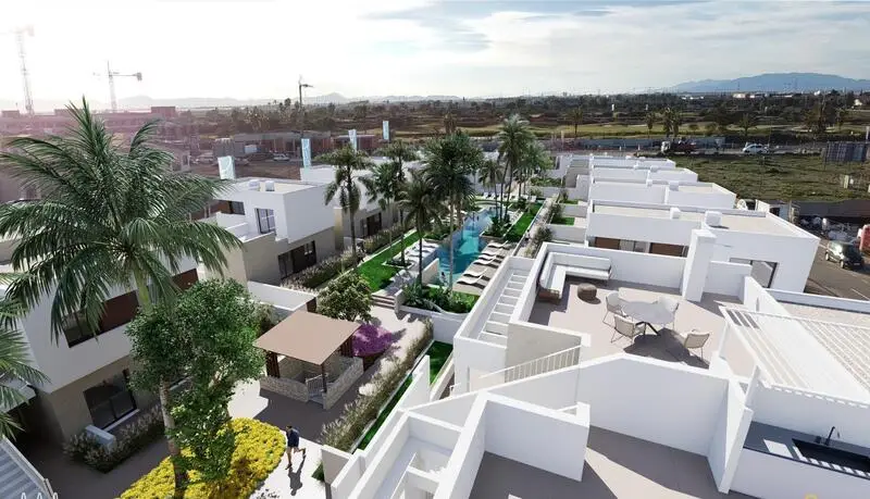Villa en Venta Los Alcazares: Moderna y Cerca de la Playa